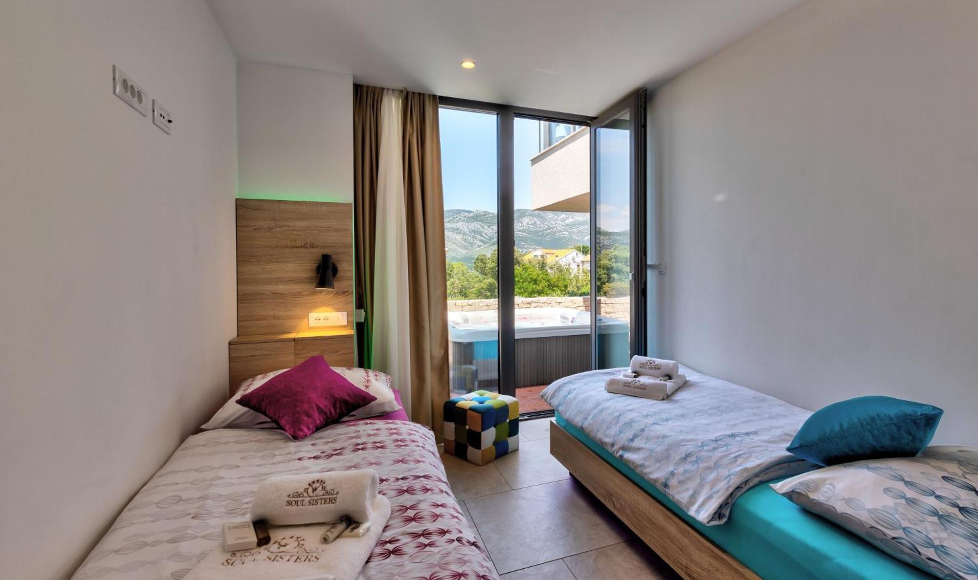 Villa Soul Sisters Zrnovo 部屋 写真